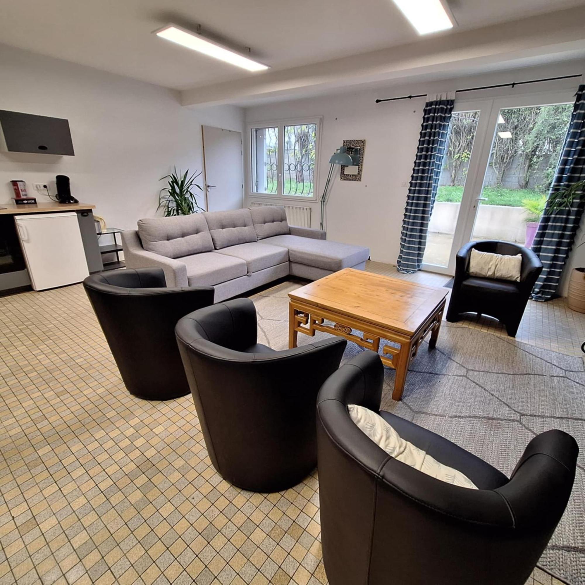 Appart Jardin Kennedy Cholet Exterior foto